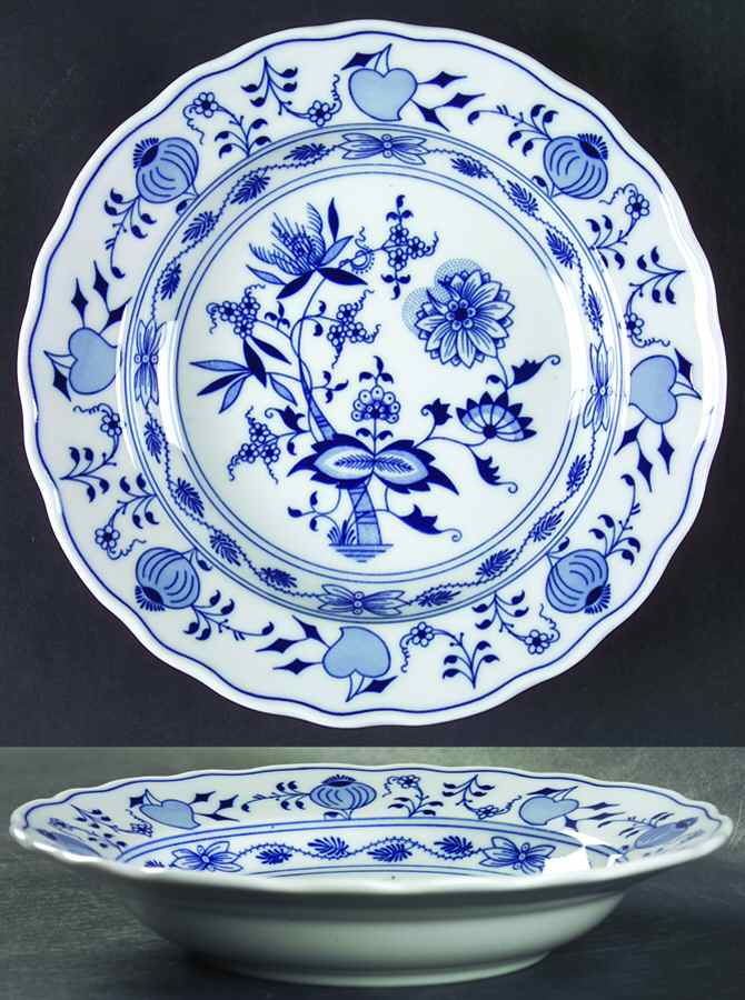 Blue Onion Rim Soup Bowl by Zwiebelmuster-1