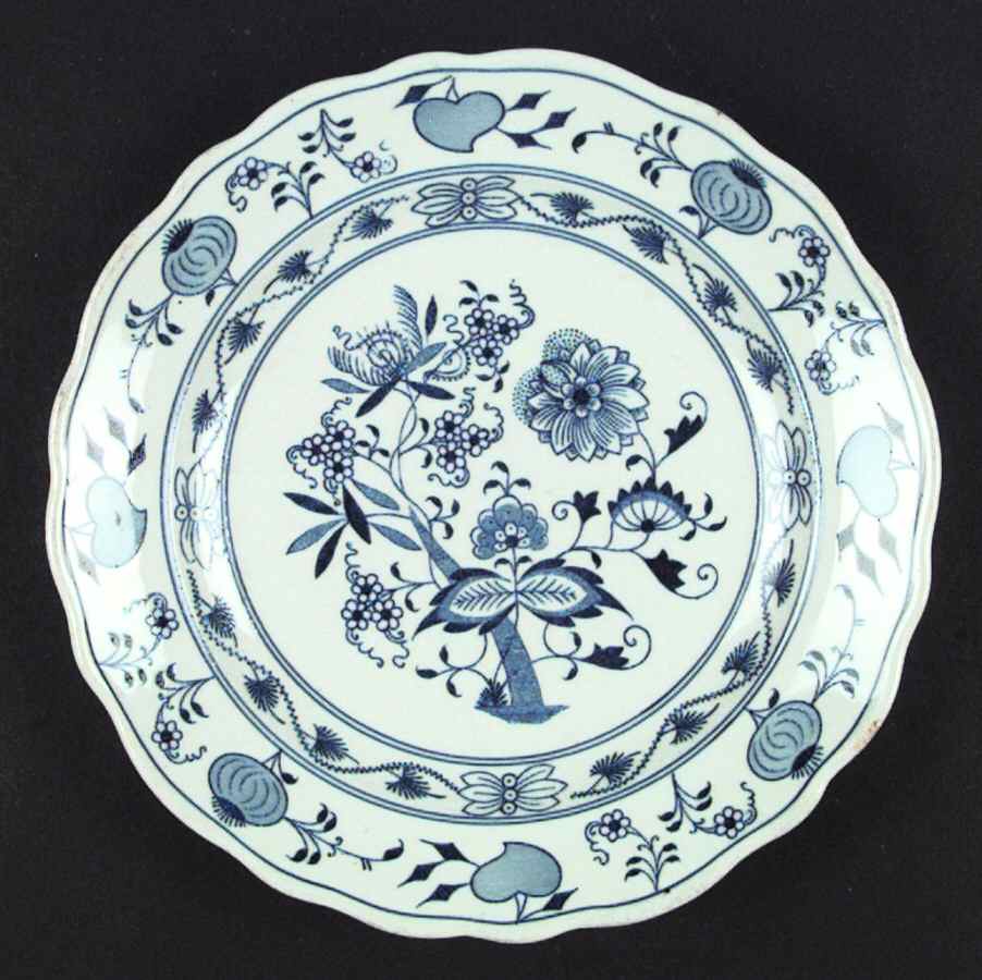 Blue Onion Luncheon Plate by Zwiebelmuster-1