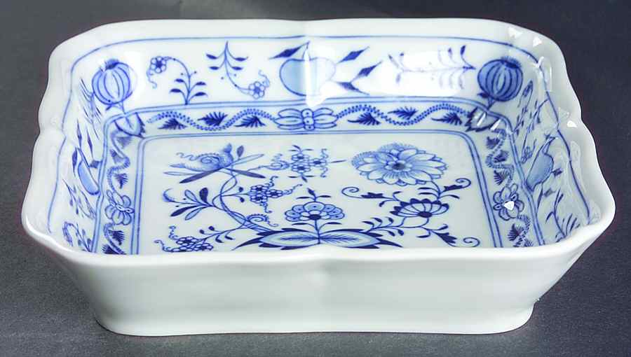 Blue Onion 7" Square Vegetable Bowl by Zwiebelmuster-1