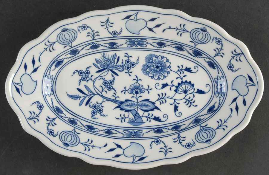 Blue Onion 11" Oval Serving Platter by Zwiebelmuster-1