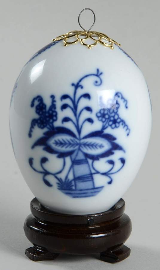 Blue Onion Ornament by Zwiebelmuster-1