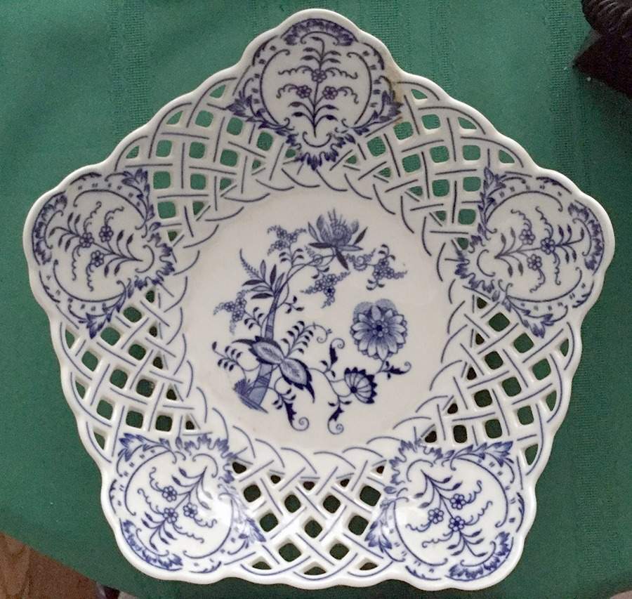 Blue Onion 11" Pierced Round Bowl by Zwiebelmuster-1