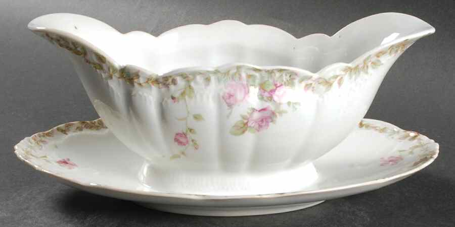 SCR196 Gravy Boat with Attached Underplate by Scherzer-1