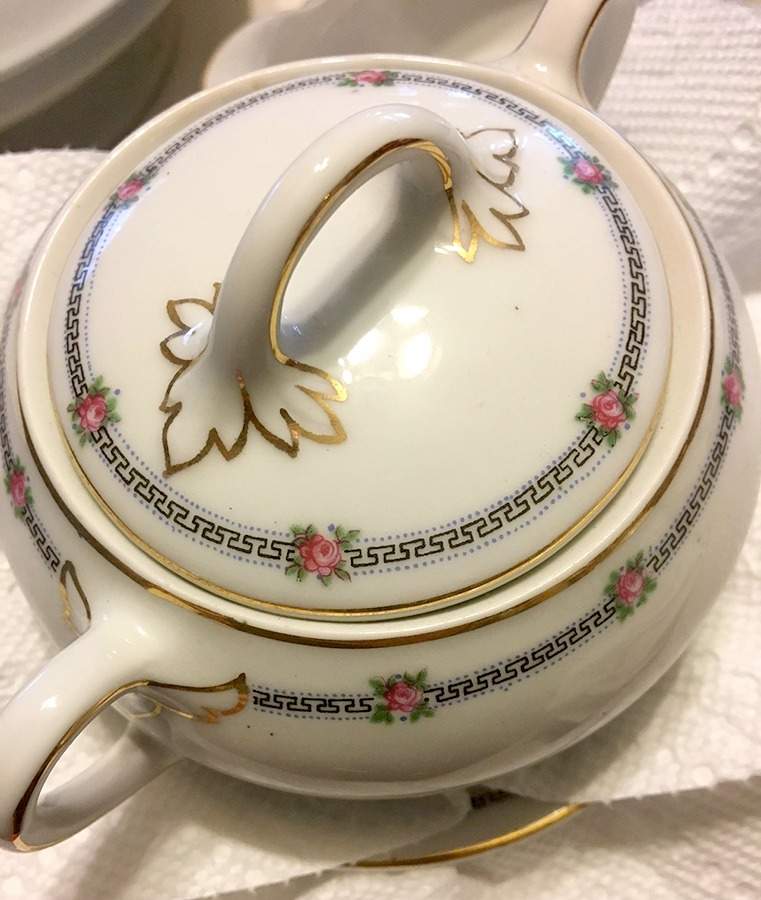 ZSC27 Sugar Bowl & Lid by Z S & Co (Scherzer)-1