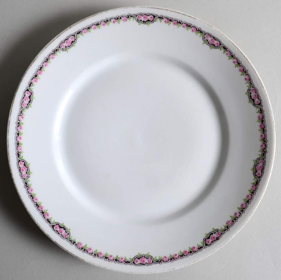 SCR34 Dinner Plate by Scherzer-1