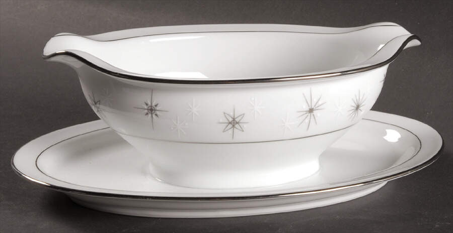 Celestial Gravy Boat with Attached Underplate by Zylstra-1
