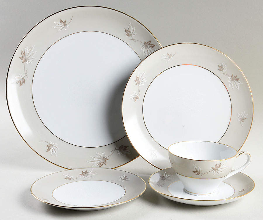 Frosted Leaves 5 Piece Place Setting by Zylstra-1