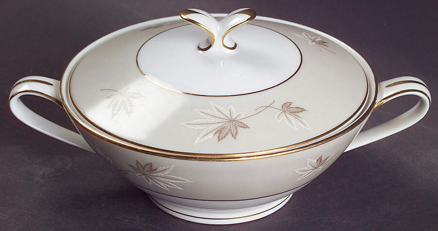Frosted Leaves Sugar Bowl & Lid by Zylstra-1