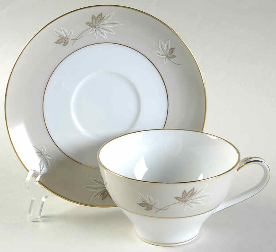 Frosted Leaves Flat Cup & Saucer Set by Zylstra-1