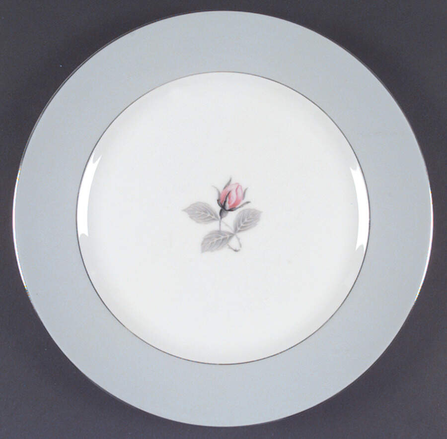 Graceful Beauty Dinner Plate by Zylstra-1