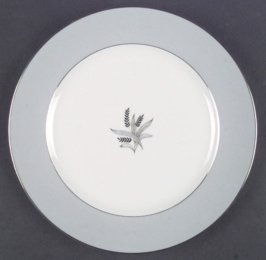 Silver Wheat Dinner Plate by Zylstra-1