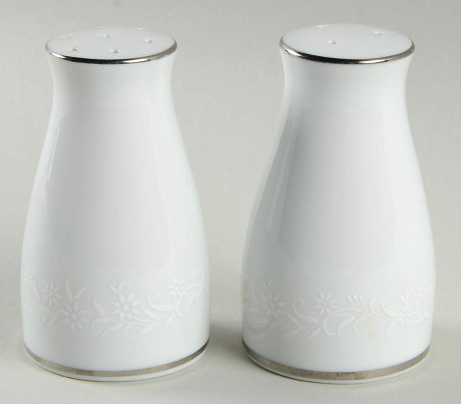 Snow Flower Salt & Pepper Set by Zylstra-1