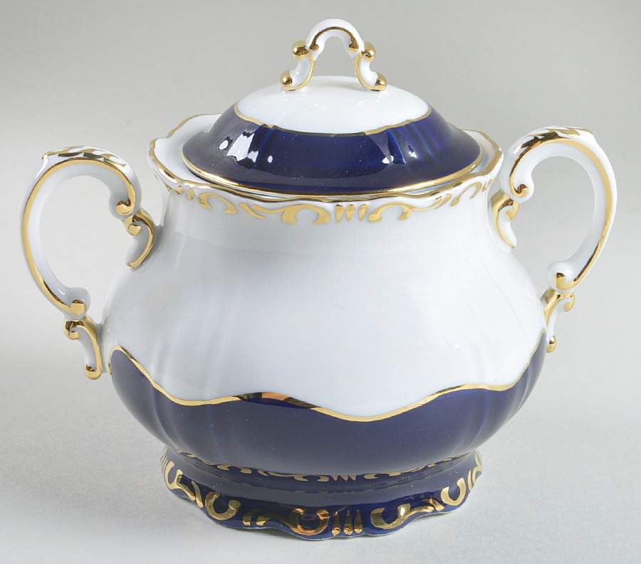 Pompadour III Sugar Bowl & Lid by Zsolnay-1