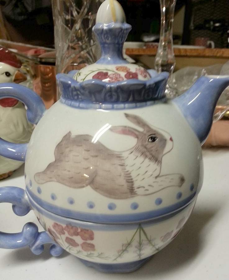 Meadow Bunny Individual Teapot & Lid with Cup by Zrike-1