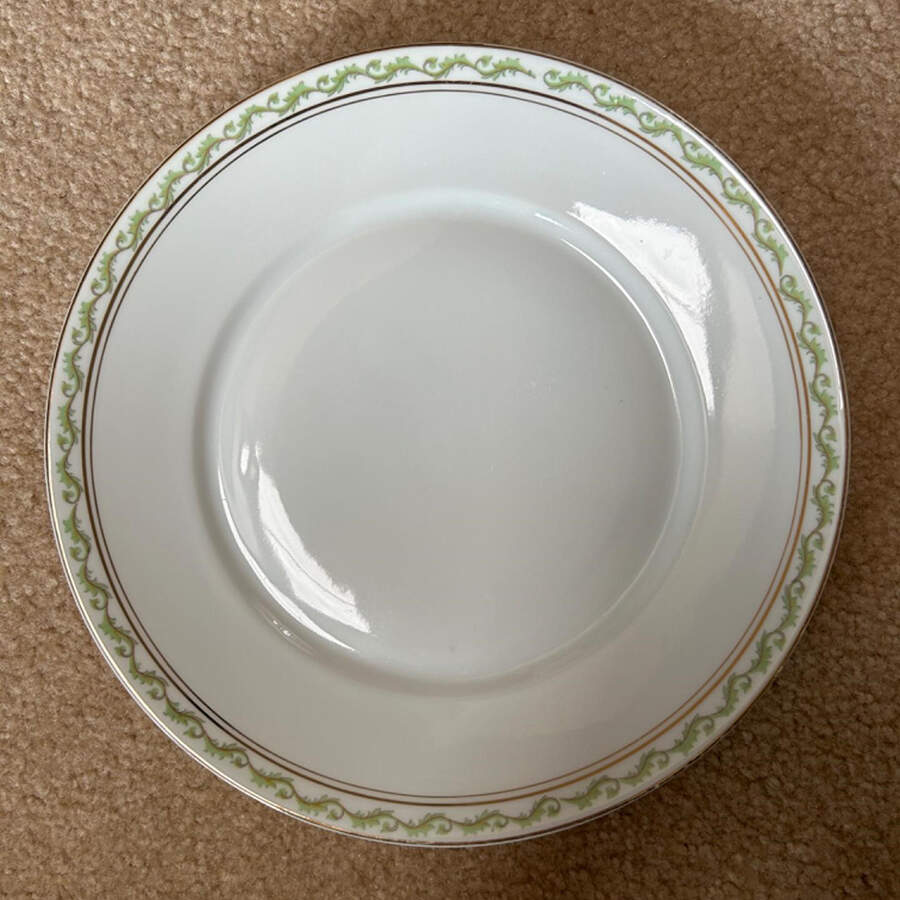 SCR237 Dinner Plate by Scherzer-1
