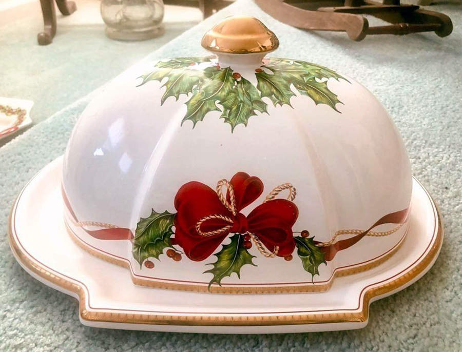 Holiday Splendour Domed Platter by Zrike-1