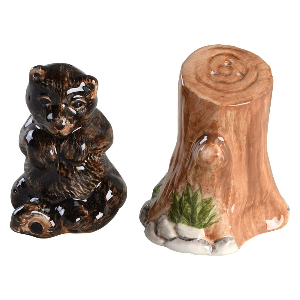 Cabin Fever (Woolrich) Figural Salt & Pepper Set by Zrike-1