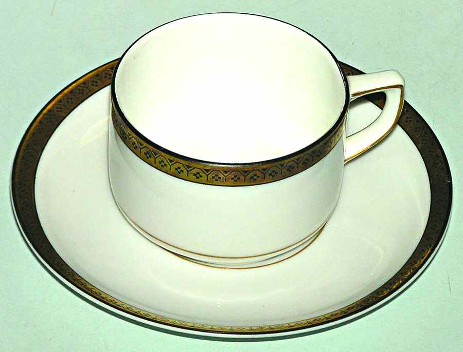 7726 Flat Cup & Saucer Set by Scherzer-1