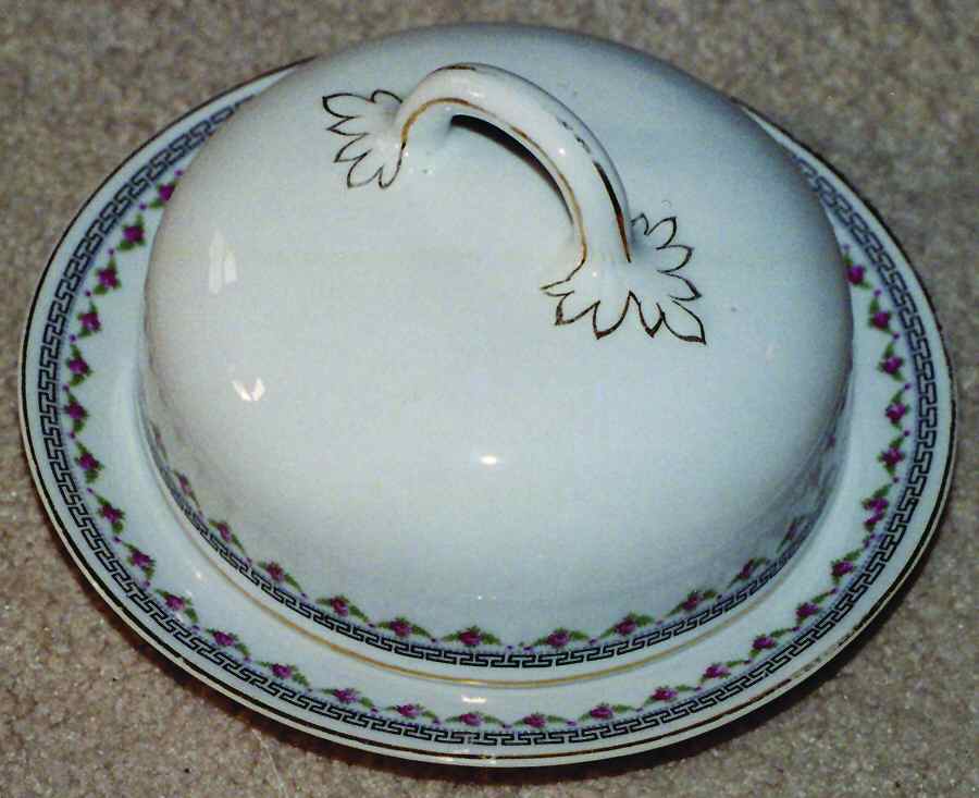 SCR312 Round Covered Butter by Scherzer-1