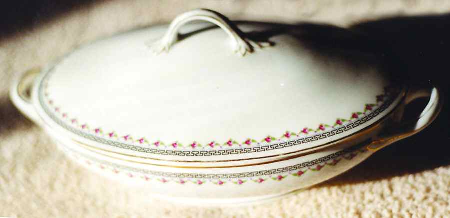 SCR312 Oval Covered Vegetable by Scherzer-1