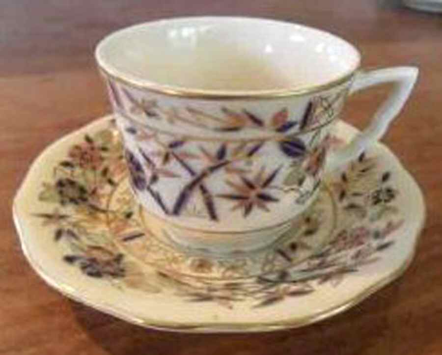 ZSO7 Footed Cup & Saucer Set by Zsolnay-1