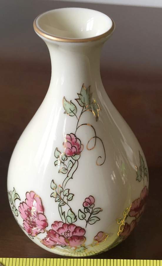 10082-064 Bud Vase by Zsolnay-1