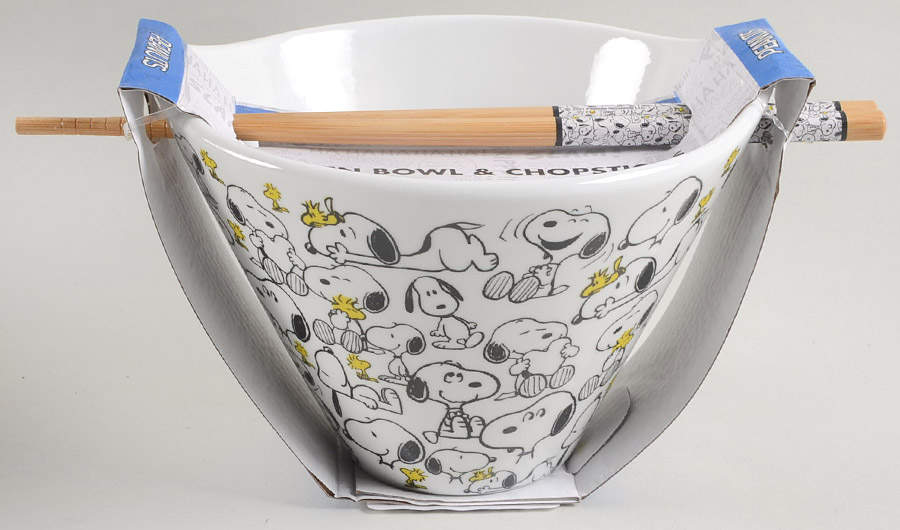 Peanuts Noodle Bowl & Chopsticks Set by Zrike-1