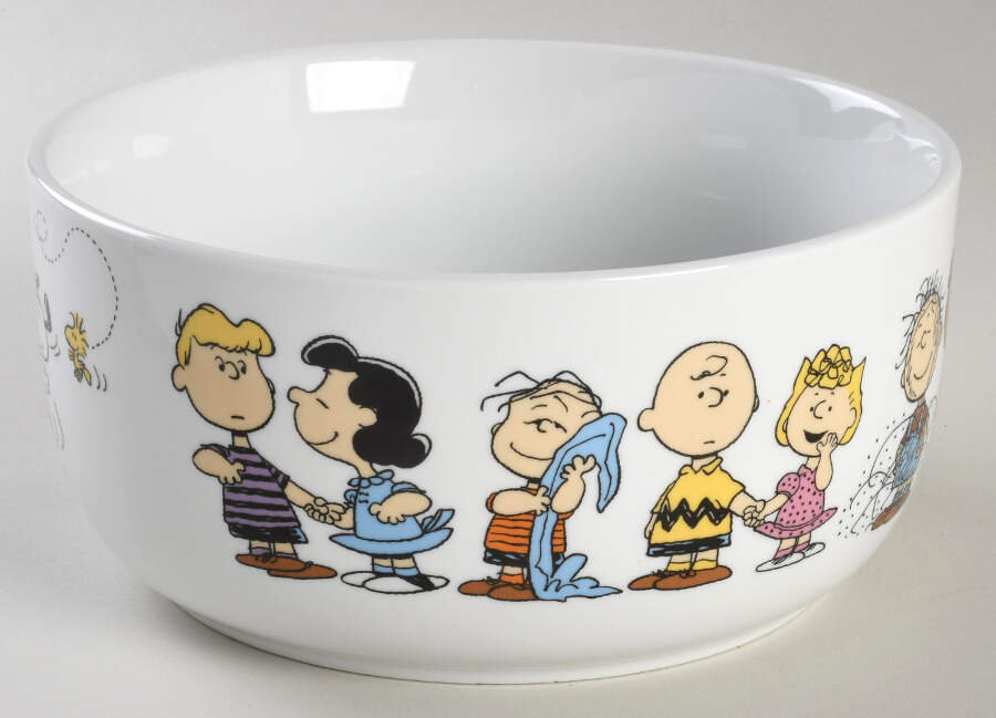 Peanuts 40 Oz Round Plastic Microwave Bowl No Vent Lid by Zrike-1