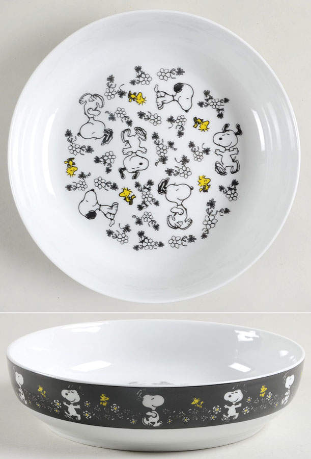 Peanuts Floral Individual Dinner Bowl by Zrike-1
