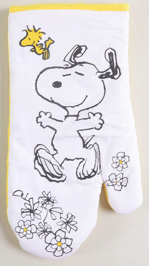 Peanuts Floral Cloth Oven Mitt by Zrike-1
