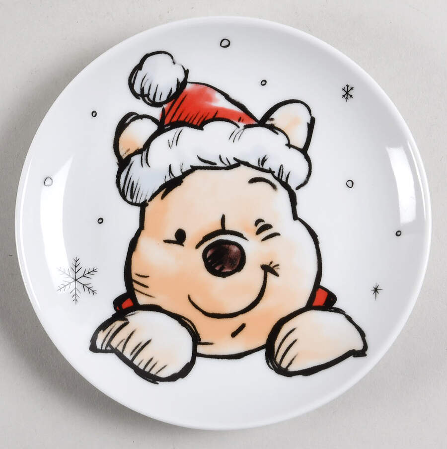Pooh Christmas Appetizer Plate by Zrike-1