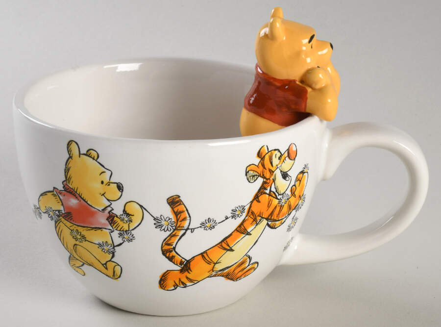 Winnie the Pooh Daisy Chain Jumbo Cup by Zrike-1