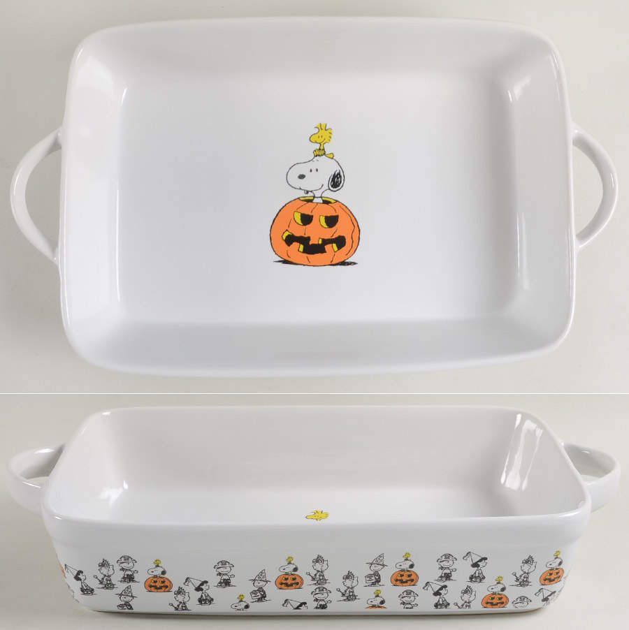 Peanuts Halloween 12" Rectangular Baker by Zrike-1