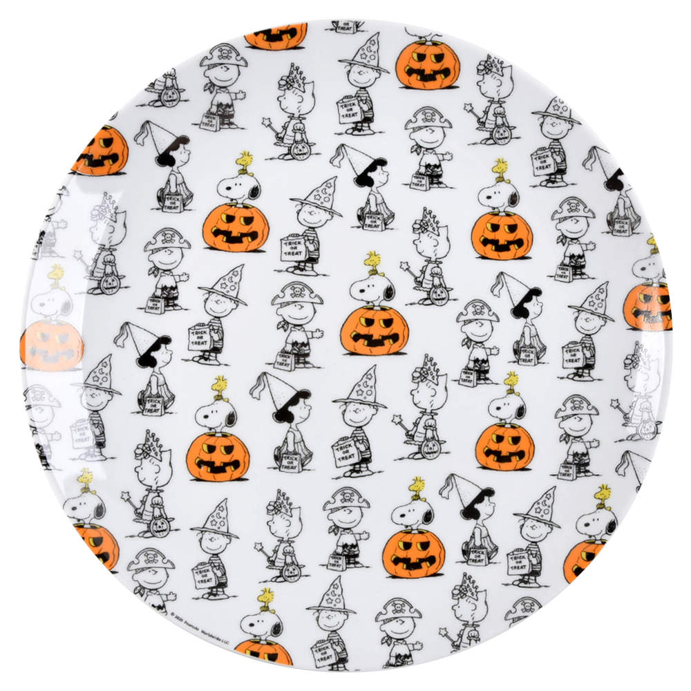 Peanuts Halloween Dinner Plate by Zrike-1