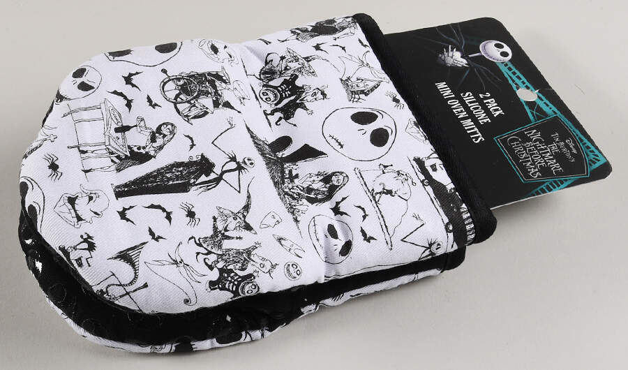 Nightmare Before Christmas Set of 2 - Cloth Mini Oven Mitt (Motif 1) by Zrike-1