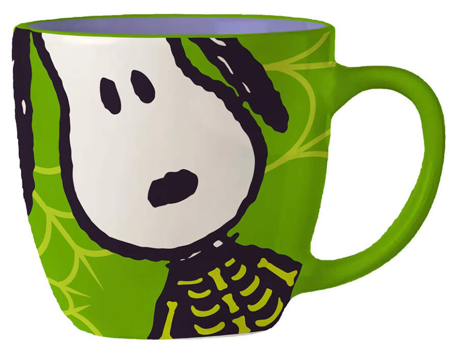 Peanuts Halloween Mug by Zrike-1
