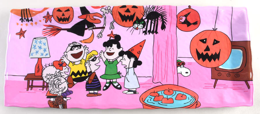 Peanuts Halloween 19" Melamine Serving Tray by Zrike-1