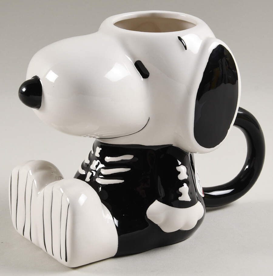 Peanuts Halloween Figural Mug by Zrike-1