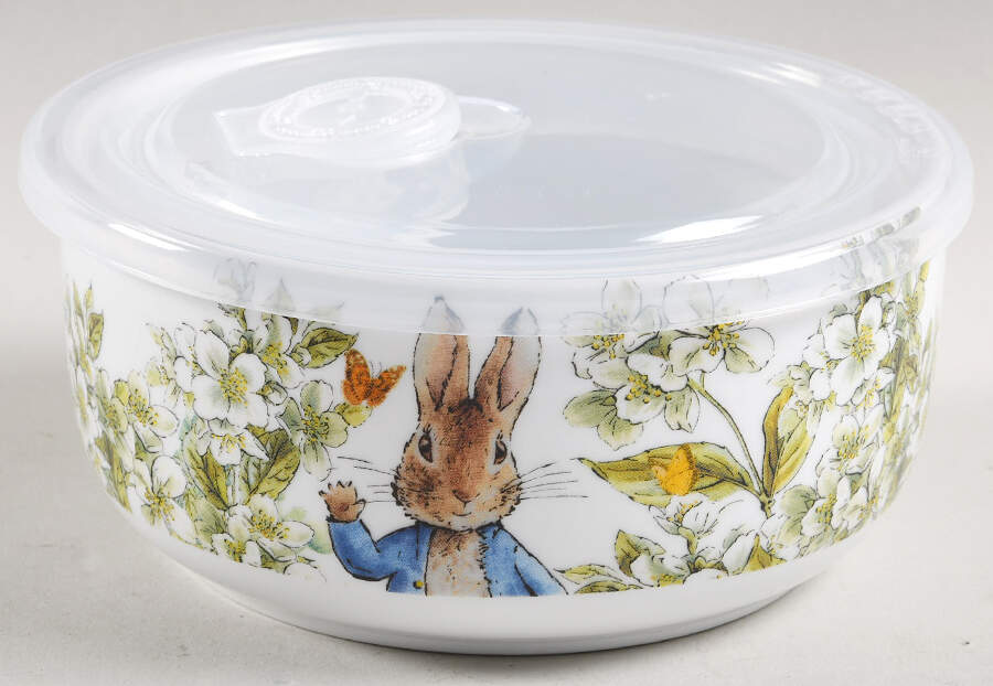 Peter Rabbit Classic 16 Oz Round Plastic Microwave Bowl & Vented Lid by Zrike-1