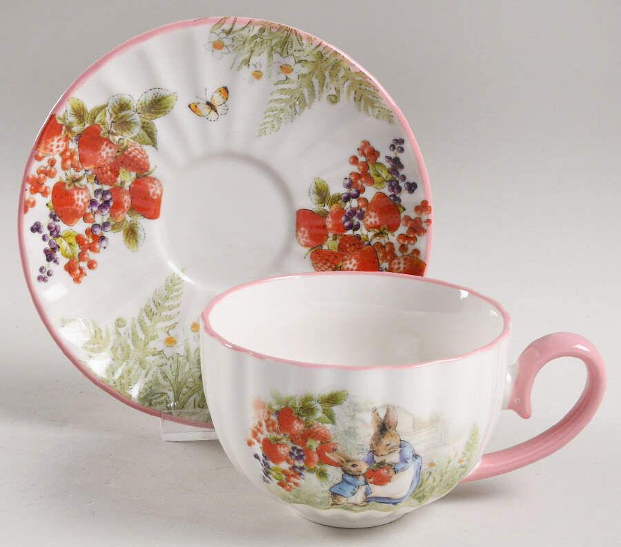 Peter Rabbit Classic Flat Cup & Saucer Set by Zrike-1