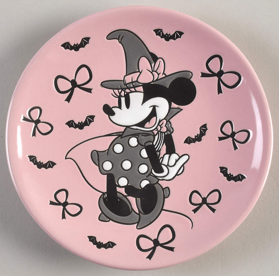 Mickey Mouse and Friends (Miscellaneous) Appetizer Plate by Zrike-1