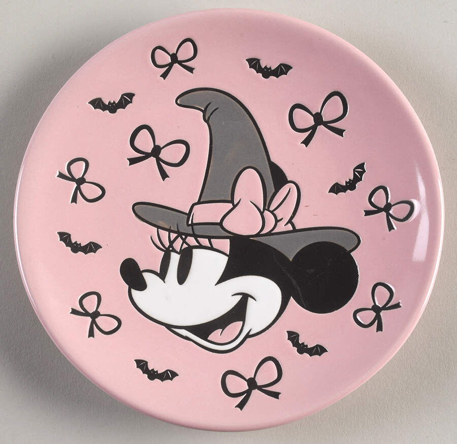 Mickey Mouse and Friends (Miscellaneous) Appetizer Plate by Zrike-1