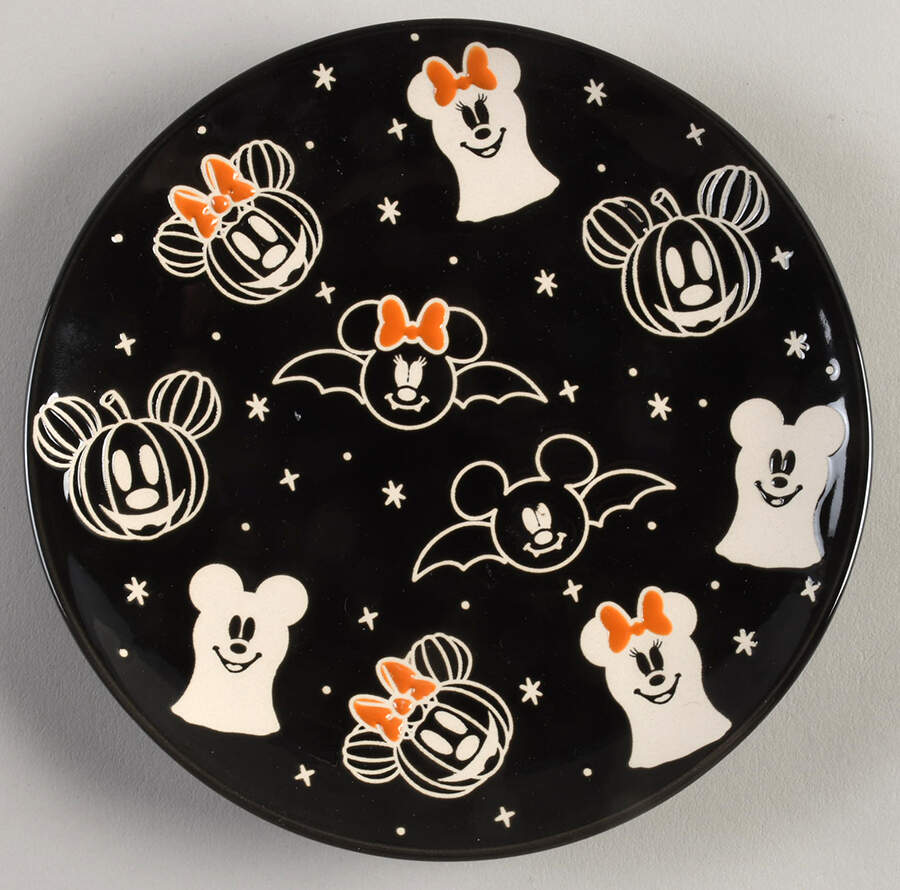 Mickey Mouse and Friends (Miscellaneous) Appetizer Plate by Zrike-1