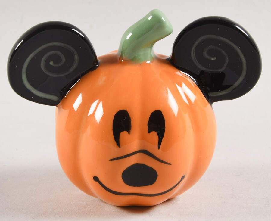 Mickey Pumpkin Figural Salt Shaker by Zrike-1