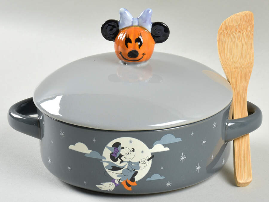 Mickey Pumpkin Cheese Baker (Brie) & Lid by Zrike-1