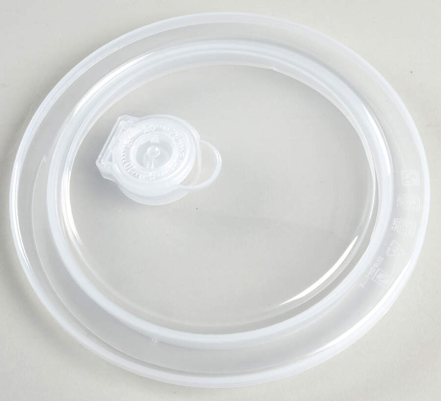 Mickey Pumpkin Vented Lid for 26 Oz Round Plastic Microwave Bowl by Zrike-1
