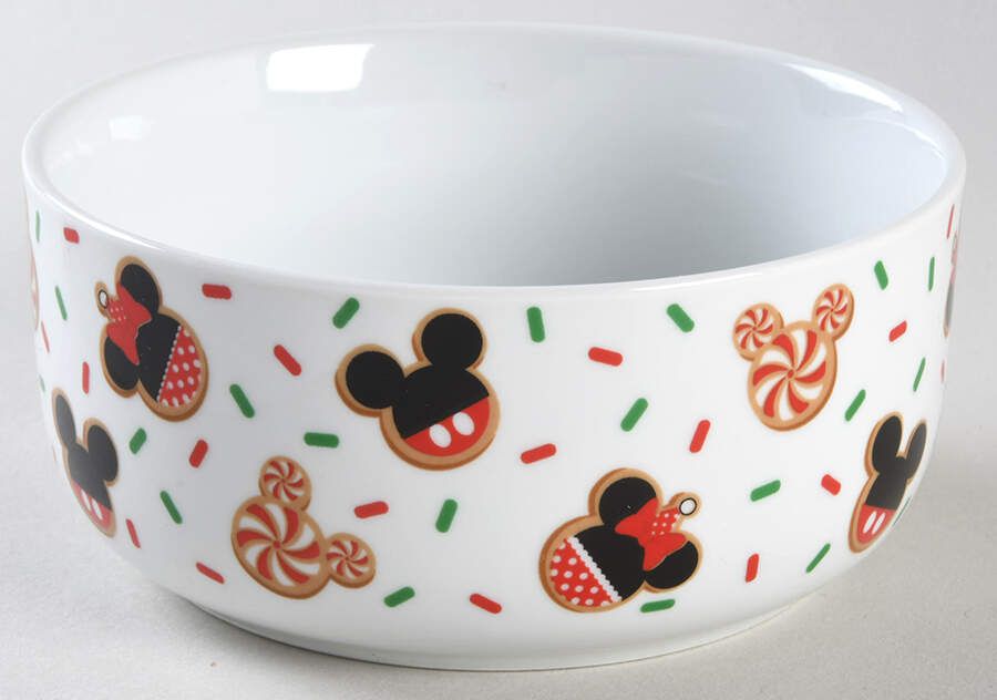 Mickey Christmas Treats 16 Oz Round Plastic Microwave Bowl No Vent Lid by Zrike-1