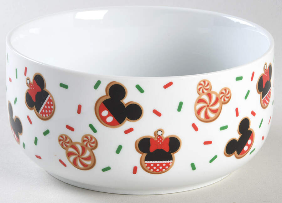 Mickey Christmas Treats 26 Oz Round Plastic Microwave Bowl No Vented Lid by Zrike-1