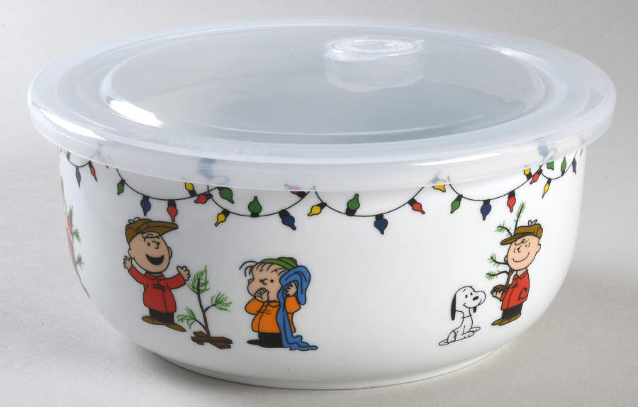 Peanuts Christmas 32 Oz Round Plastic Microwave Bowl w/Vent Lid by Zrike-1