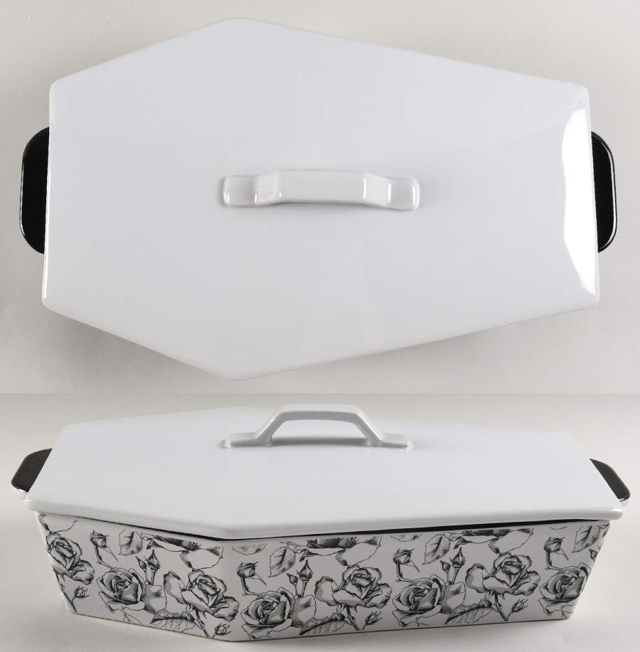 Skull and Butterfly 2 Qt Coffin Shaped Figural Baker & Lid by Zrike-1